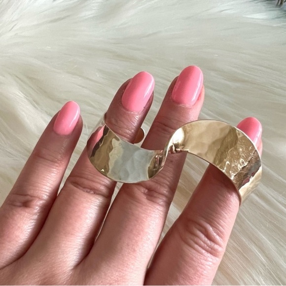 14k gold James Avery ULTRA RARE sculptural soft hammered cuff bracelet - Picture 14 of 15